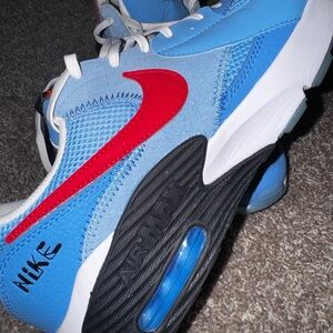 Air Max Excee “University Blue” 2022.